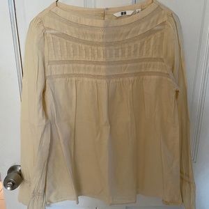 UNIQLO Top